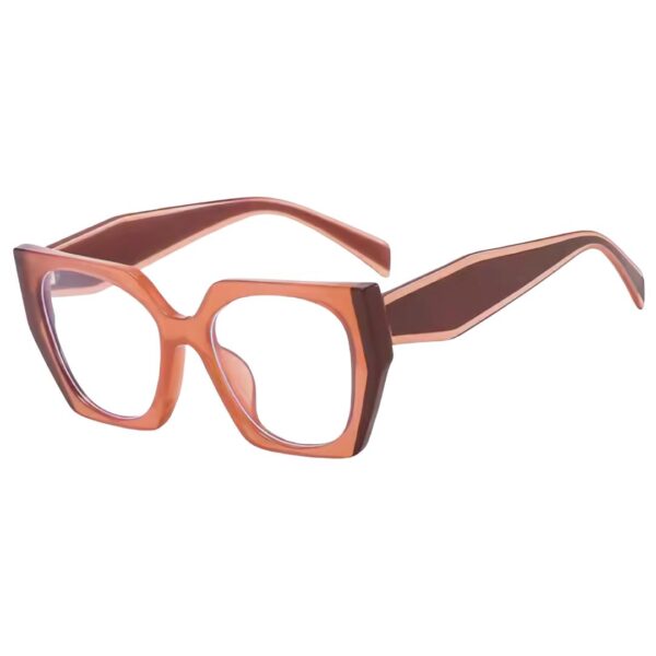 Edna - Imagen 6